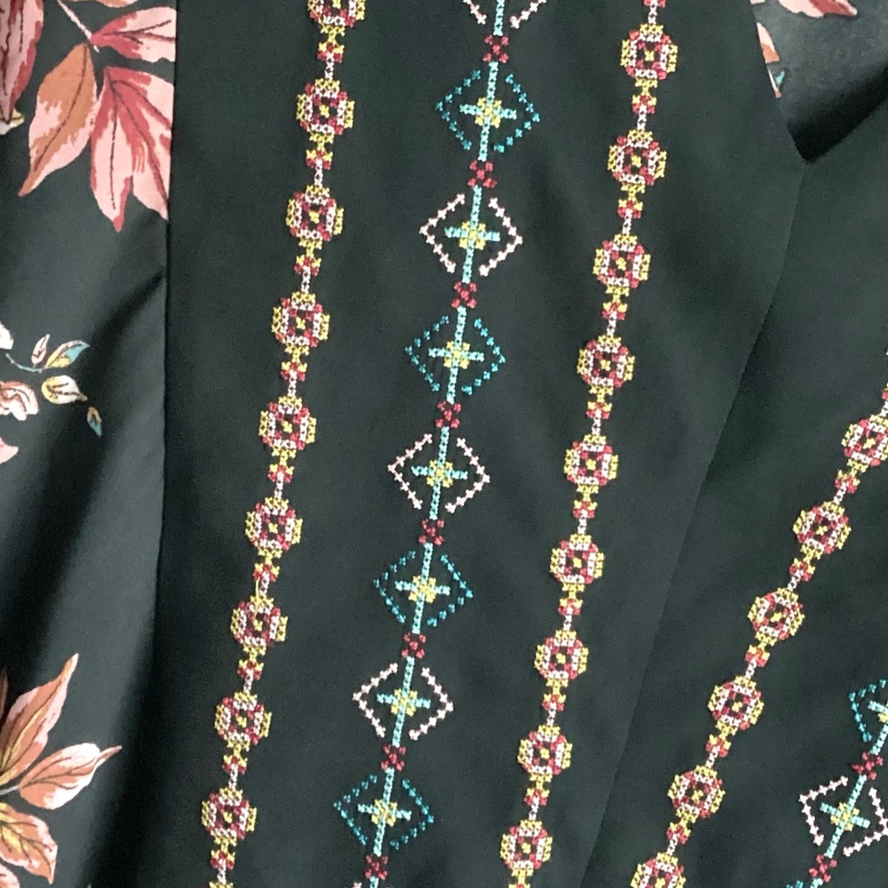 \Style & Co\ NWT Floral Embroidered Blouse - Picture 5 of 16